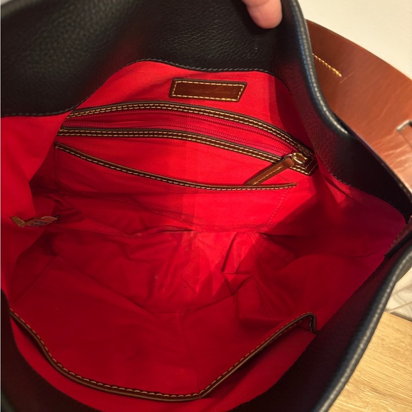 DOONEY & BOURKE DERBY PEBBLE
LEATHER SHOULDER BAG w/wallet - Picture 5 of 10